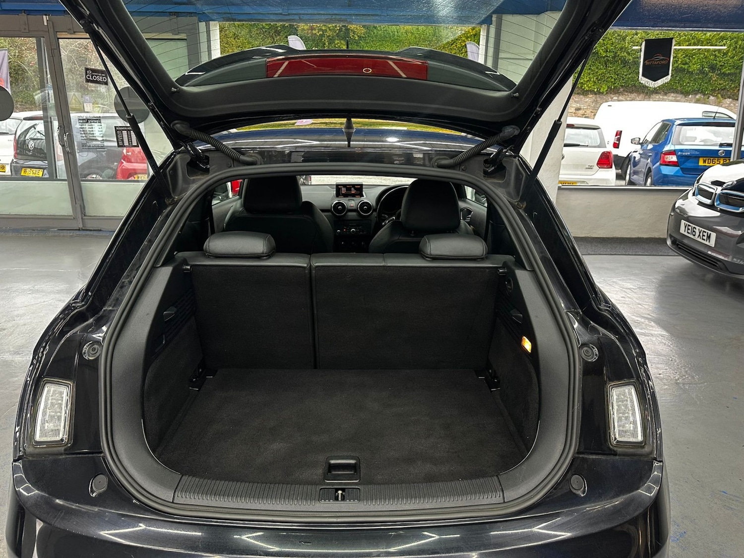 Used Audi A1 2011 for sale - 76430979: Photo 11