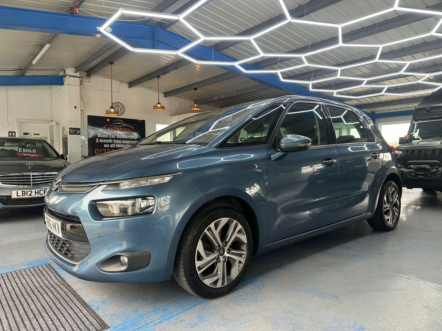 Used Citroen C4 Picasso 2016 for sale - 77749856: Photo 10