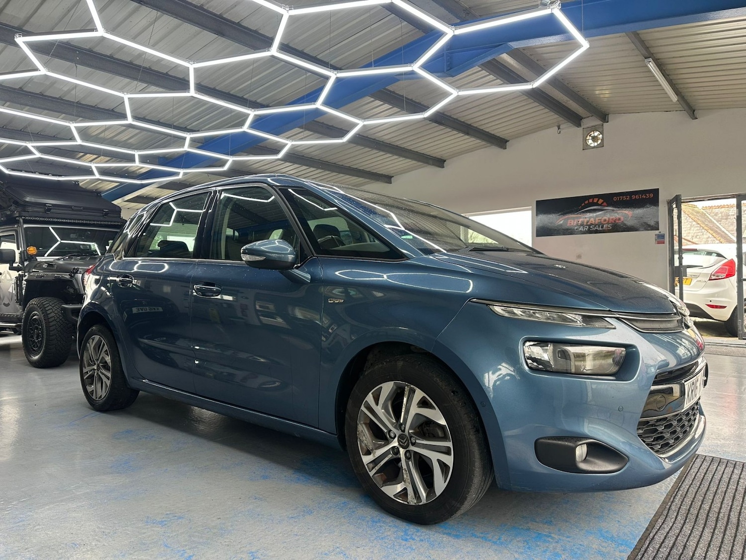 Used Citroen C4 Picasso 2016 for sale - 77749856: Photo 2