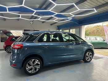 Used Citroen C4 Picasso 2016 for sale - 77749856: Photo