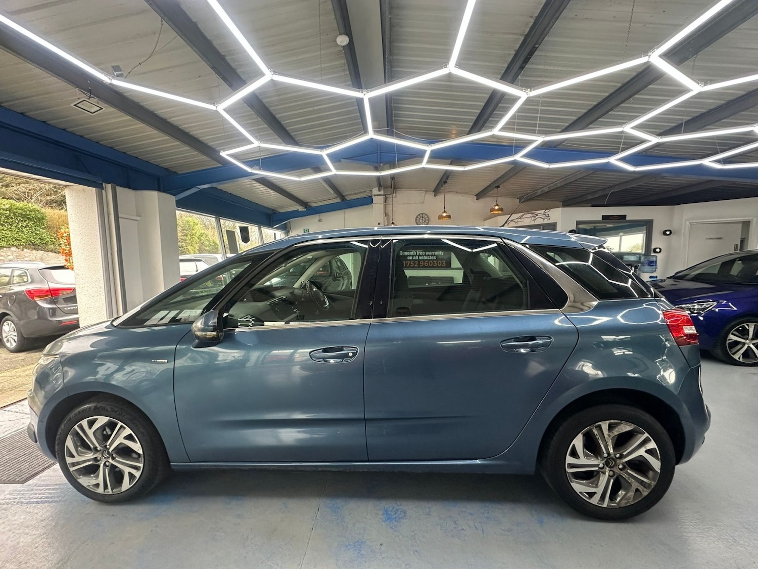 Used Citroen C4 Picasso 2016 for sale - 77749856: Photo 9