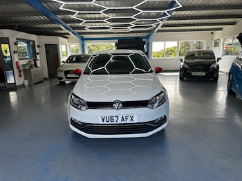 Used Volkswagen Polo 2017 for sale - 76510931: Photo