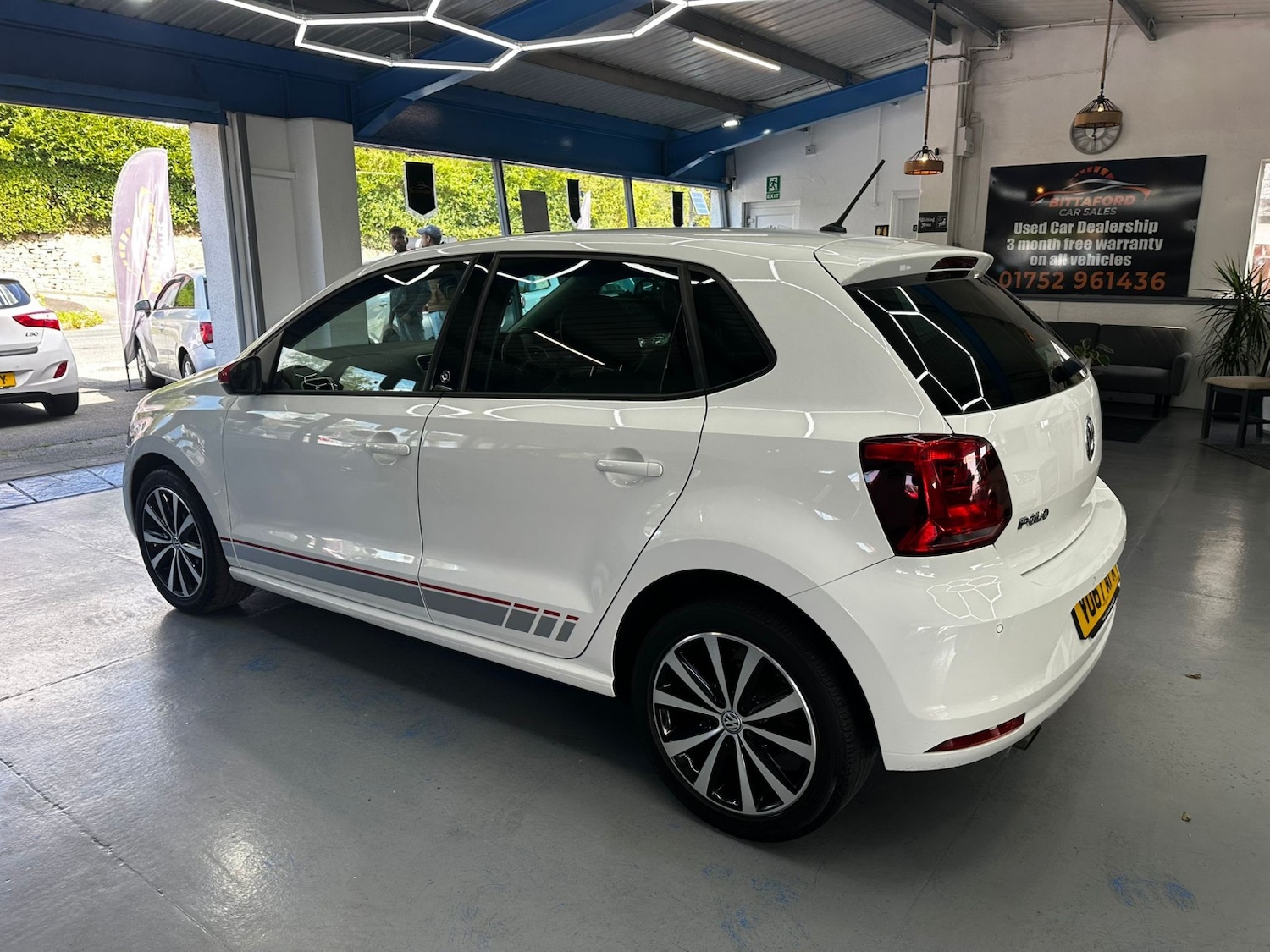 Used Volkswagen Polo 2017 for sale - 76510931: Photo 7