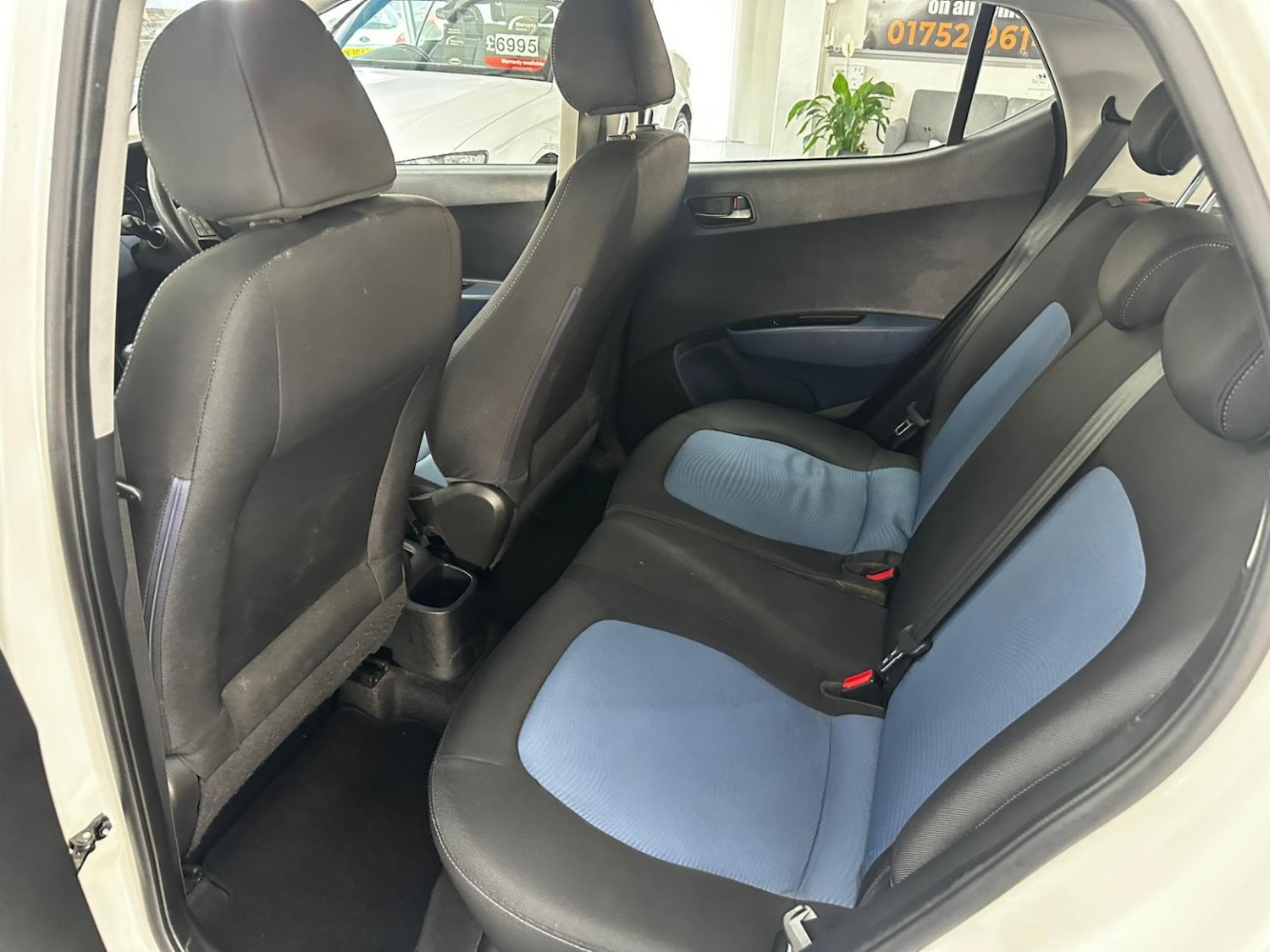 Used Hyundai i10 2014 for sale - 77157271: Photo 11