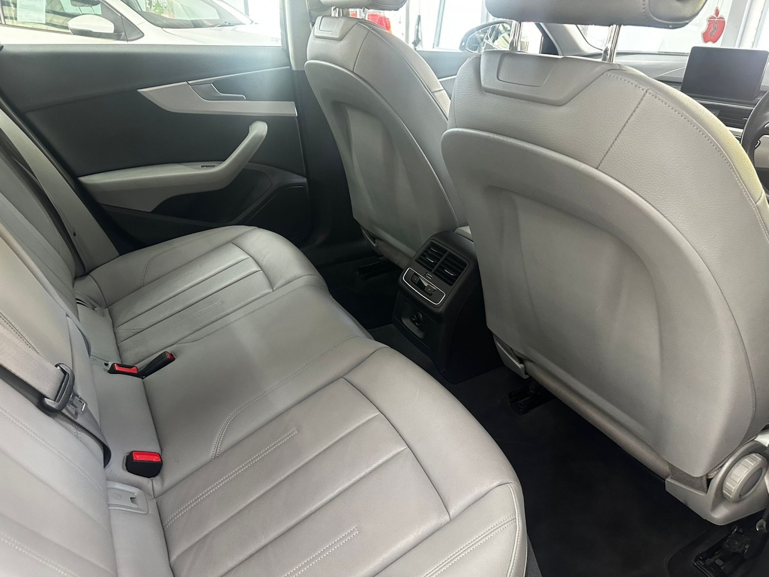 Used Audi A4 2016 for sale - 77157276: Photo 11