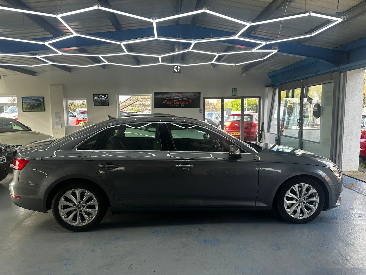 Used Audi A4 2016 for sale - 77157276: Photo 3