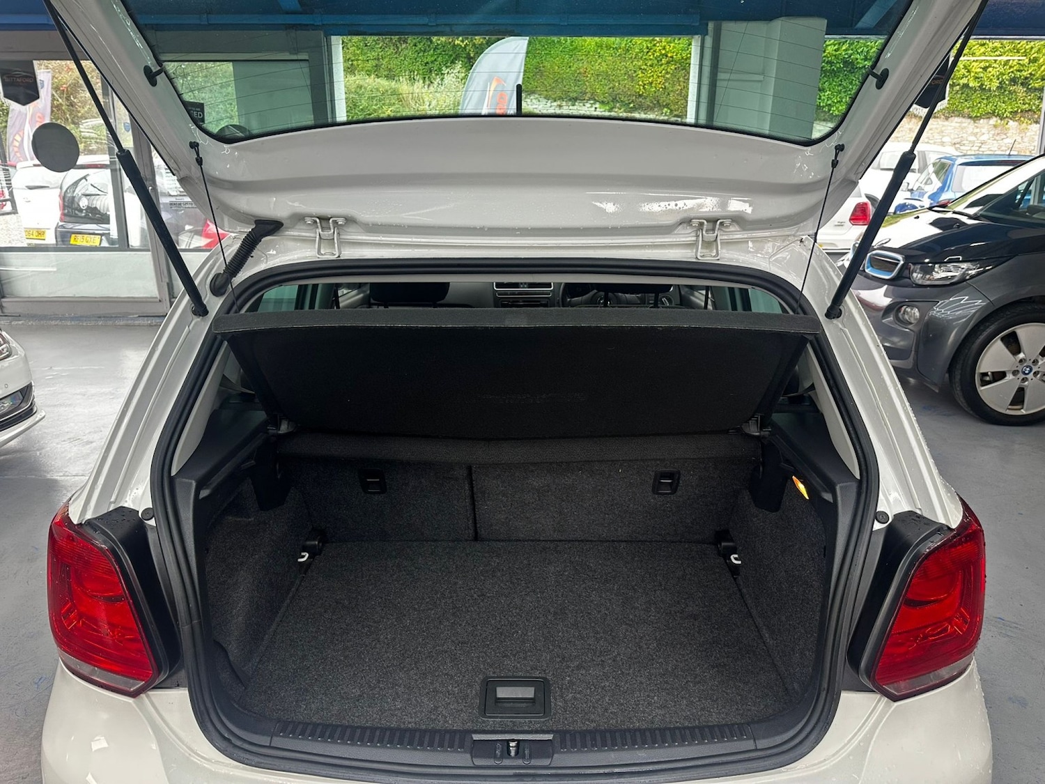 Used Volkswagen Polo 2011 for sale - 76431016: Photo 10