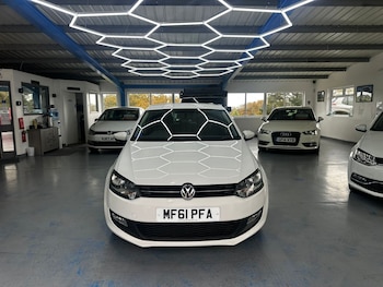 Used Volkswagen Polo 2011 for sale - 76431016: Photo