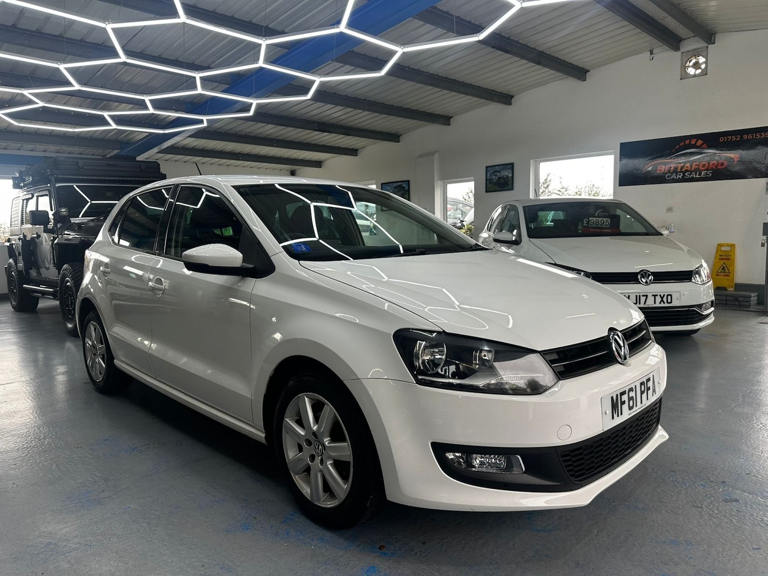 Used Volkswagen Polo 2011 for sale - 76431016: Photo 2