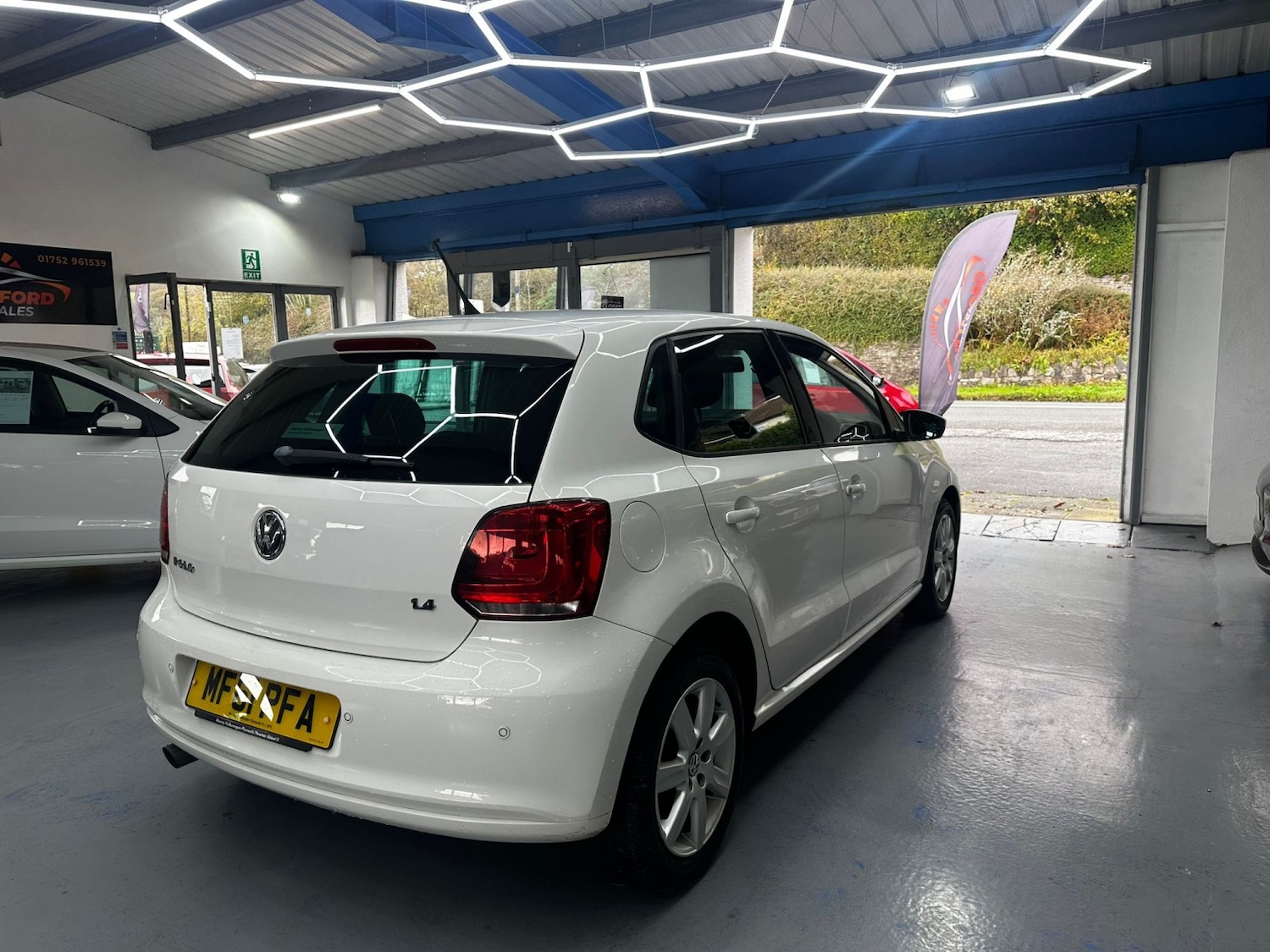 Used Volkswagen Polo 2011 for sale - 76431016: Photo 5
