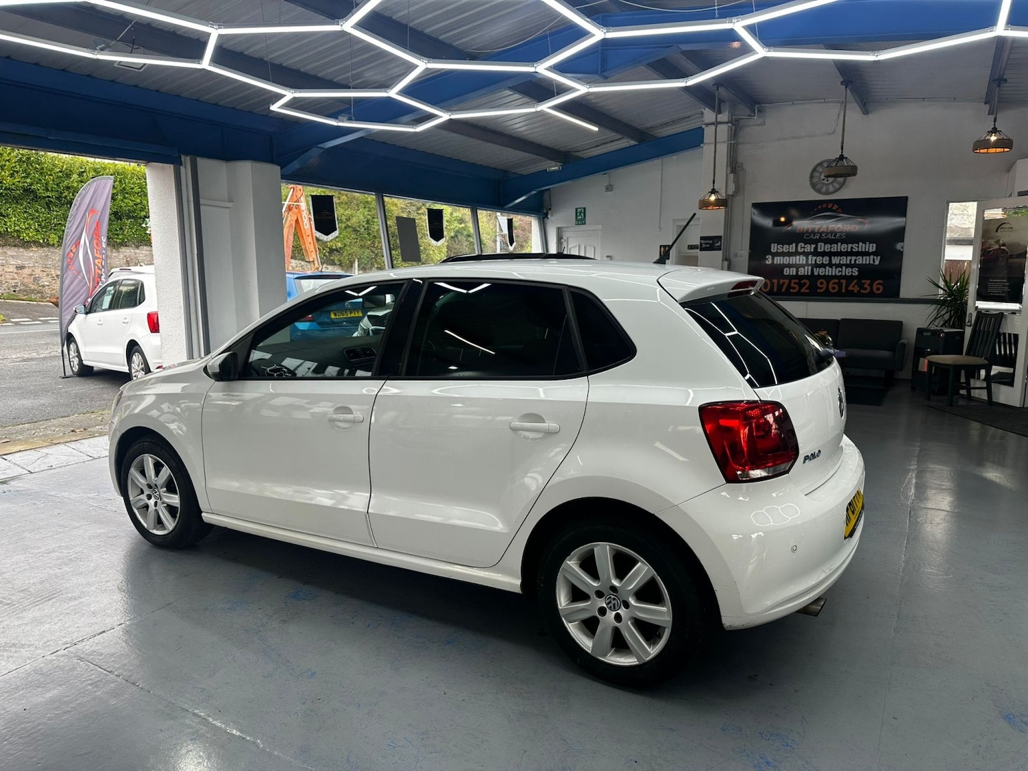 Used Volkswagen Polo 2011 for sale - 76431016: Photo 7