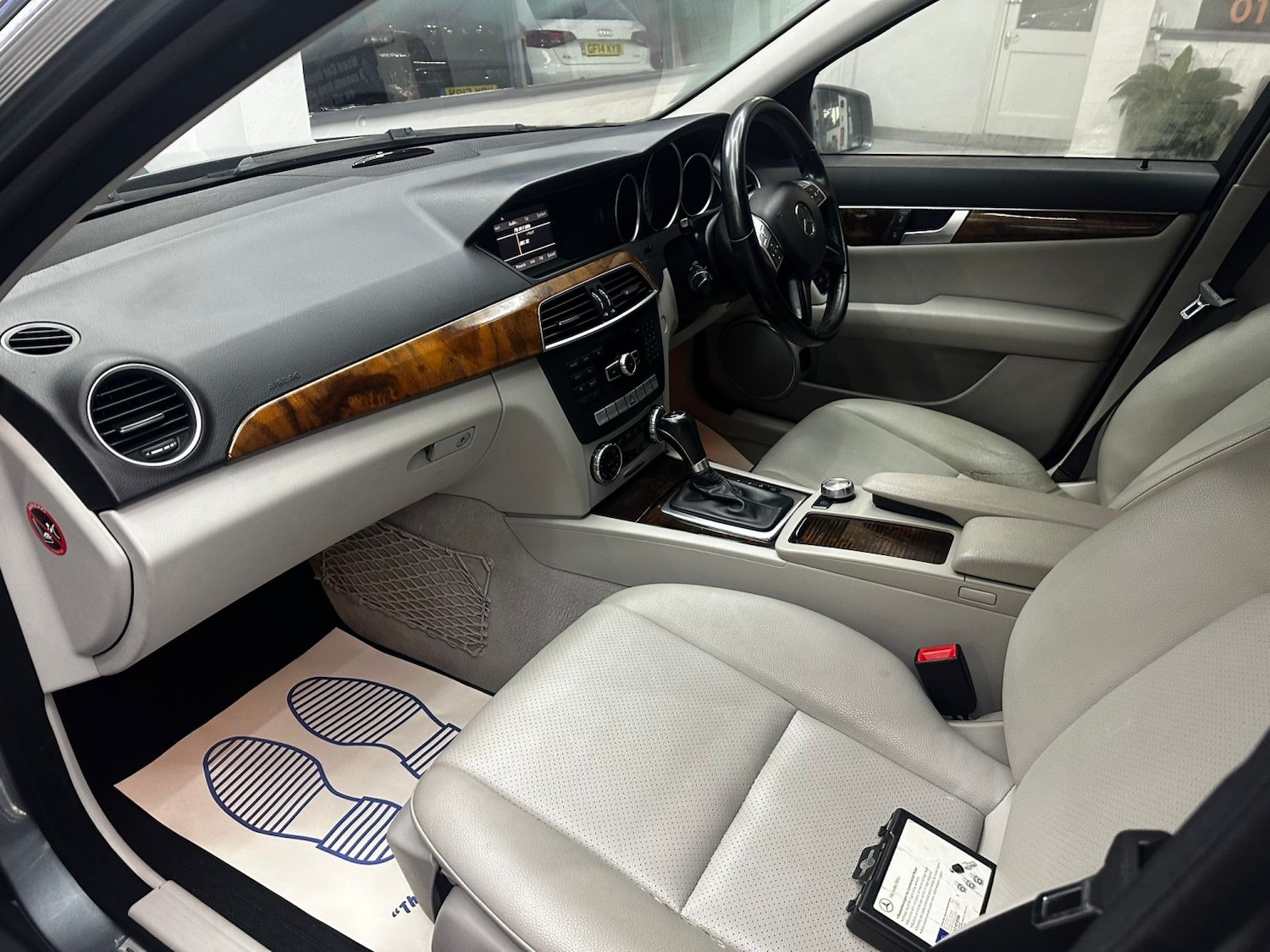 Used Mercedes-Benz C Class 2012 for sale - 77154328: Photo 10