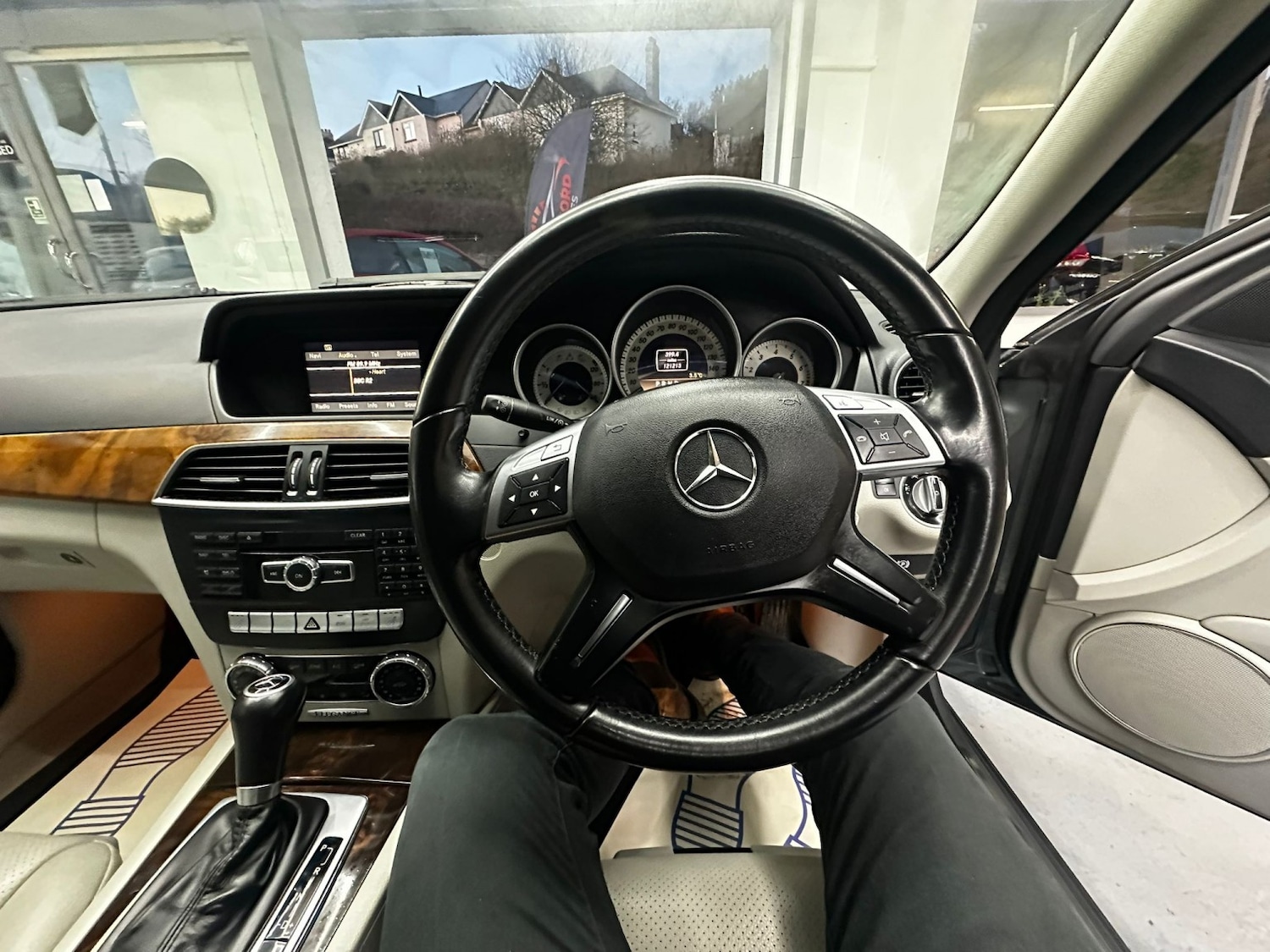 Used Mercedes-Benz C Class 2012 for sale - 77154328: Photo 23