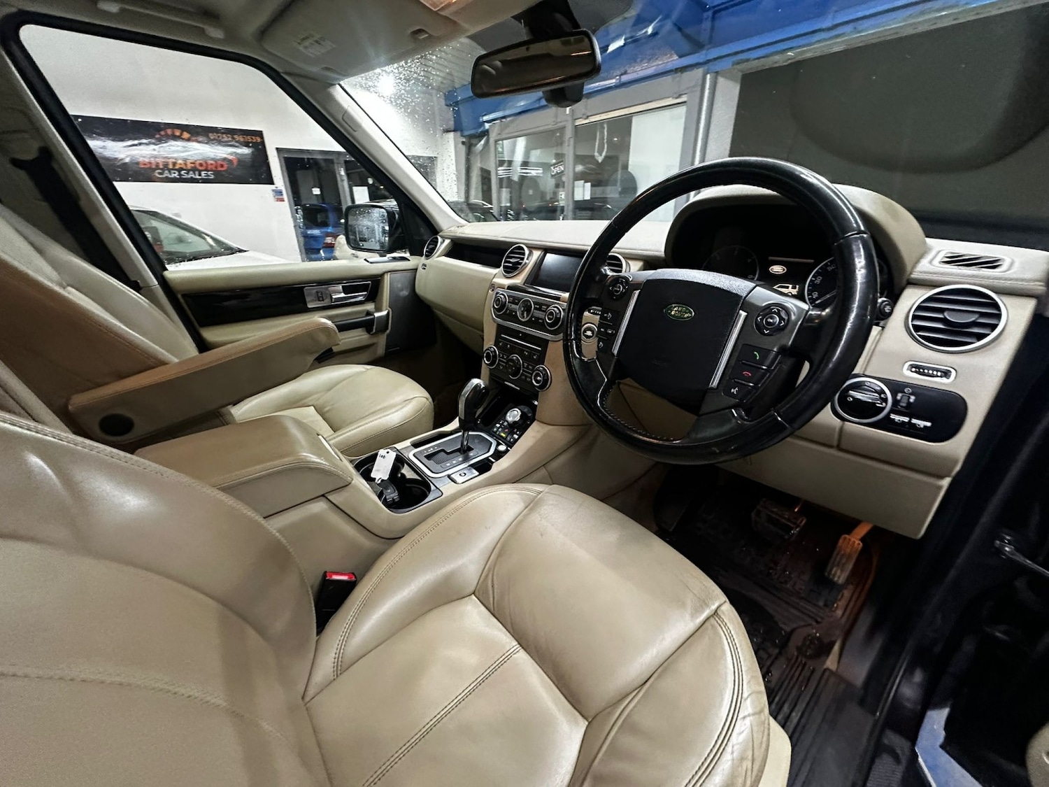 Used Land Rover Discovery 4 2010 for sale - 77438371: Photo 16