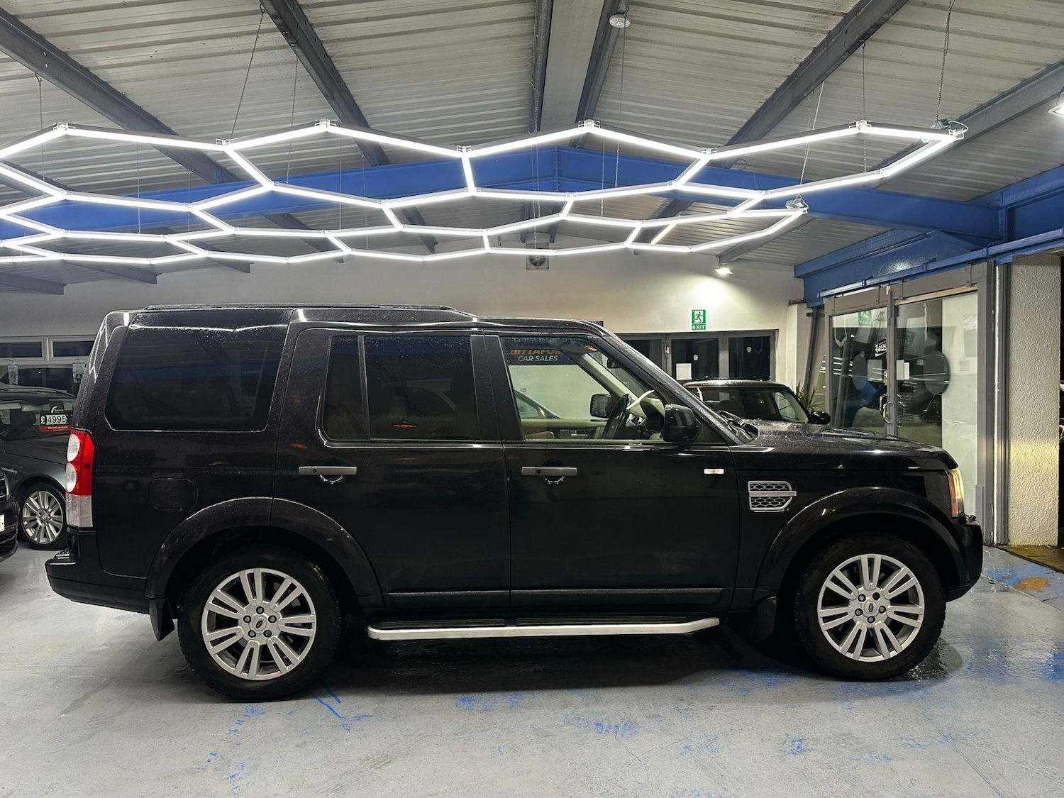 Used Land Rover Discovery 4 2010 for sale - 77438371: Photo 3