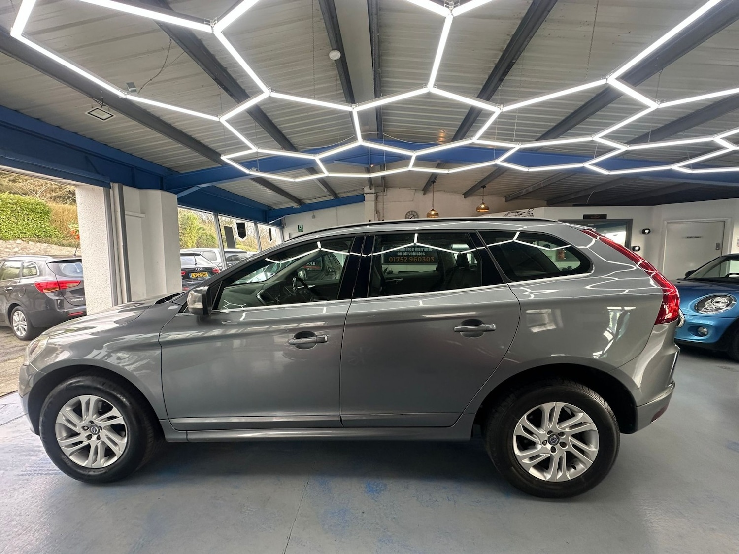 Used Volvo XC60 2015 for sale - 77881046: Photo 9