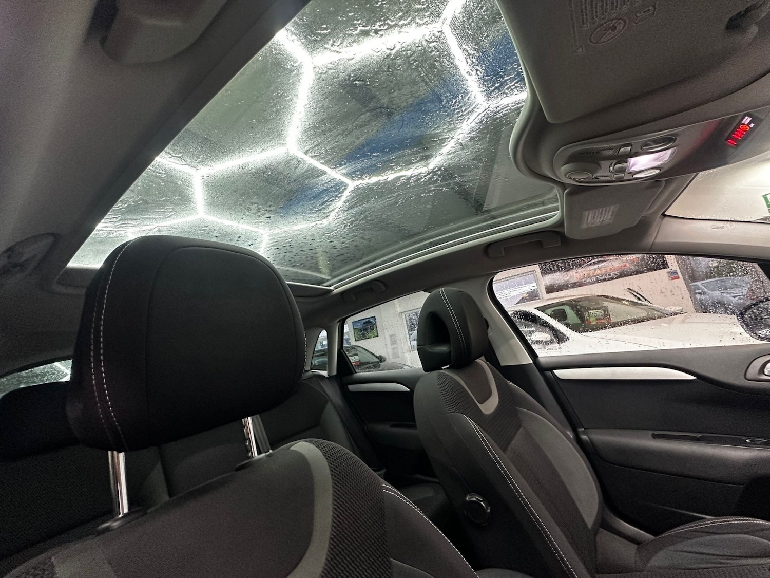 Used Citroen C4 2013 for sale - 77157257: Photo 13