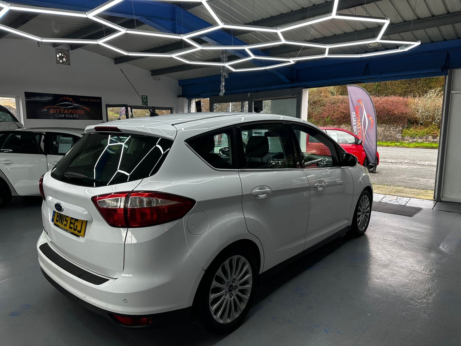 Used Ford C-Max 2015 for sale - 76911114: Photo 4