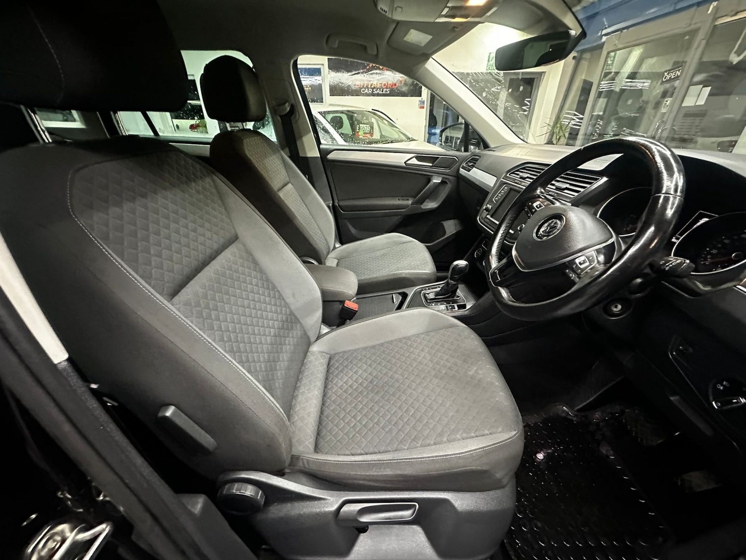 Used Volkswagen Tiguan 2017 for sale - 77465702: Photo 17