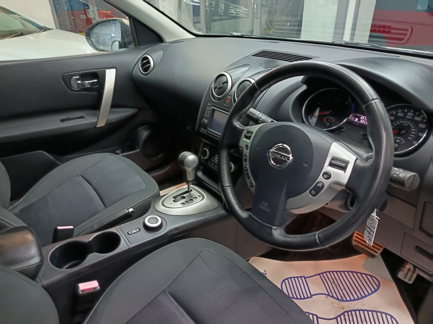 Used Nissan Qashqai 2011 for sale - 76431008: Photo 14