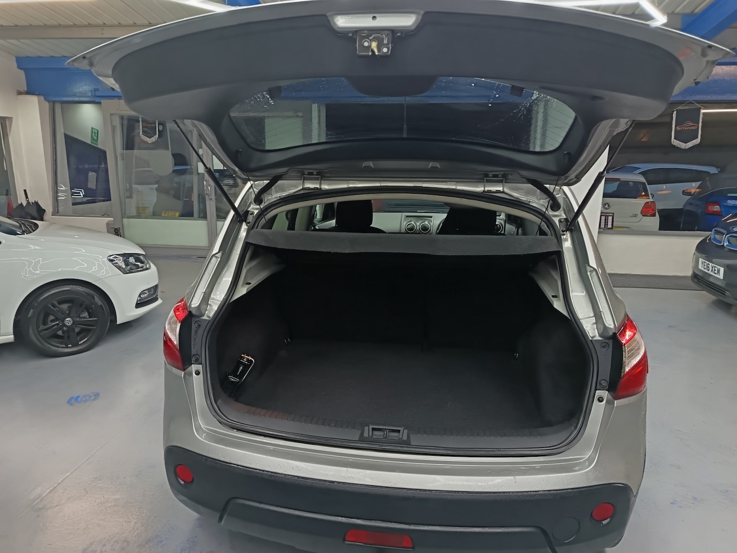 Used Nissan Qashqai 2011 for sale - 76431008: Photo 9