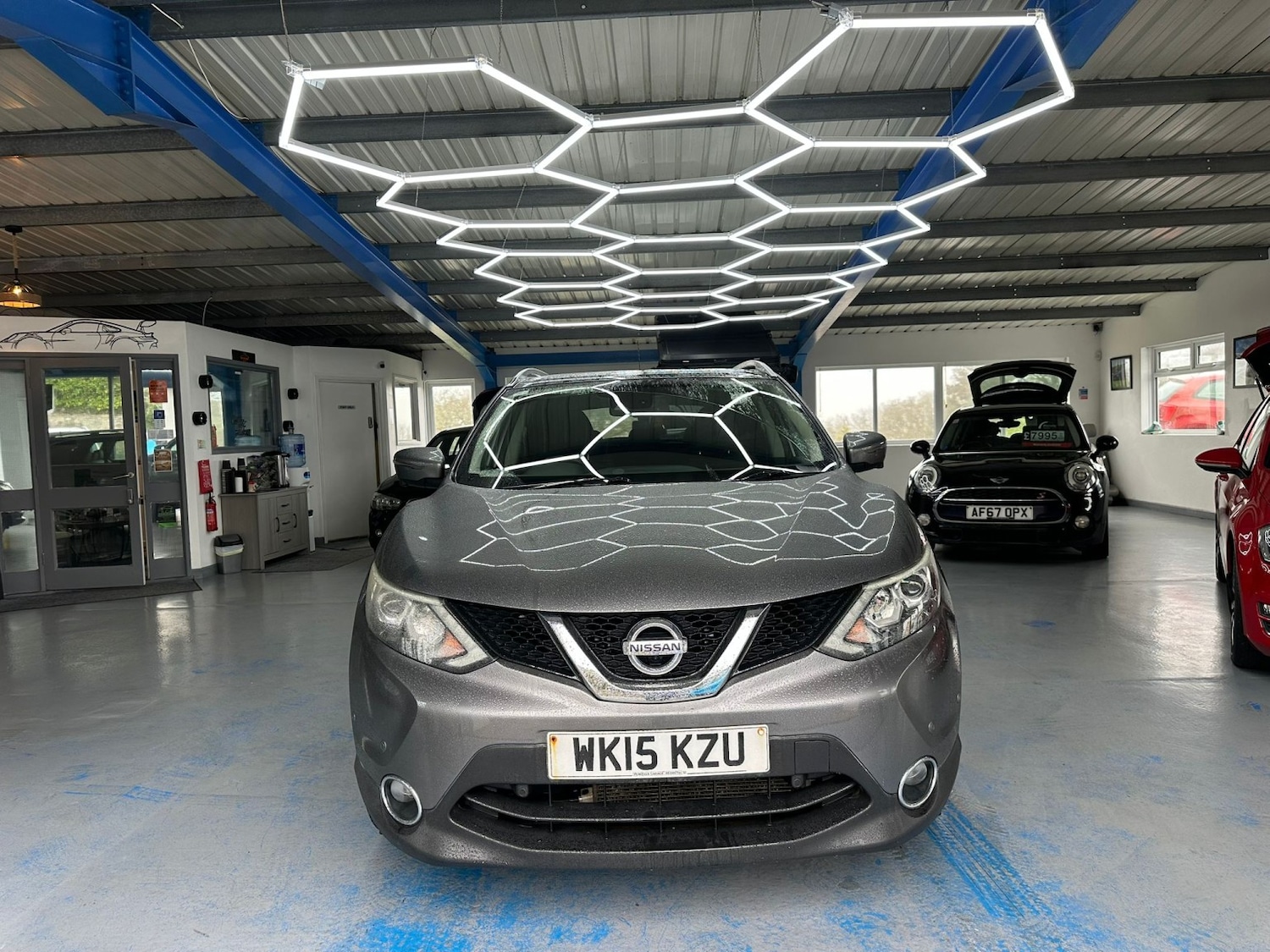 Used Nissan Qashqai 2015 for sale - 78105903: Photo 2