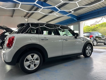 Used MINI Hatch 2019 for sale - 78513611: Photo