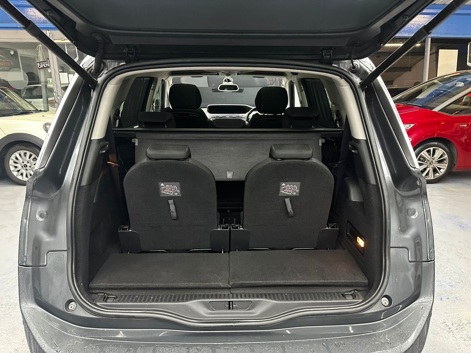 Used Citroen C4 Grand Picasso 2016 for sale - 77459952: Photo 8