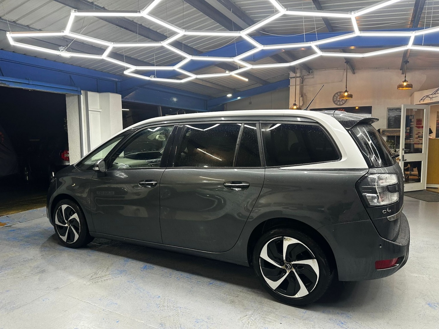 Used Citroen C4 Grand Picasso 2016 for sale - 77459952: Photo 9