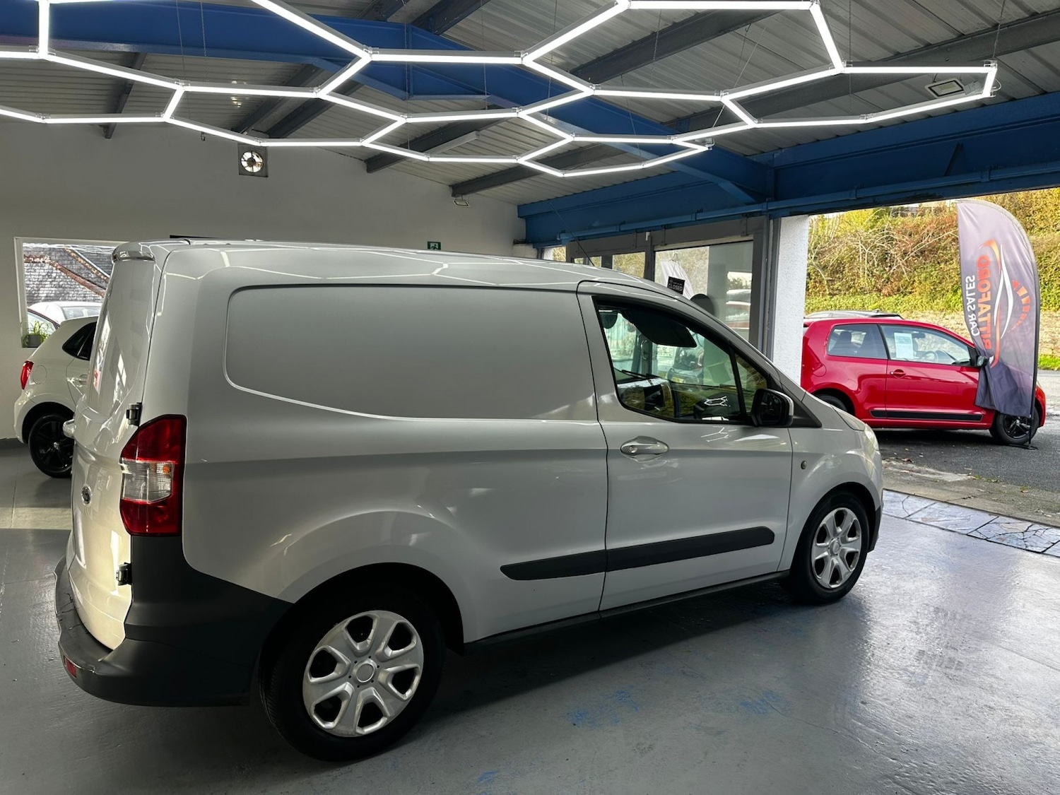 Used Ford Transit Courier 2014 for sale - 76571242: Photo 4