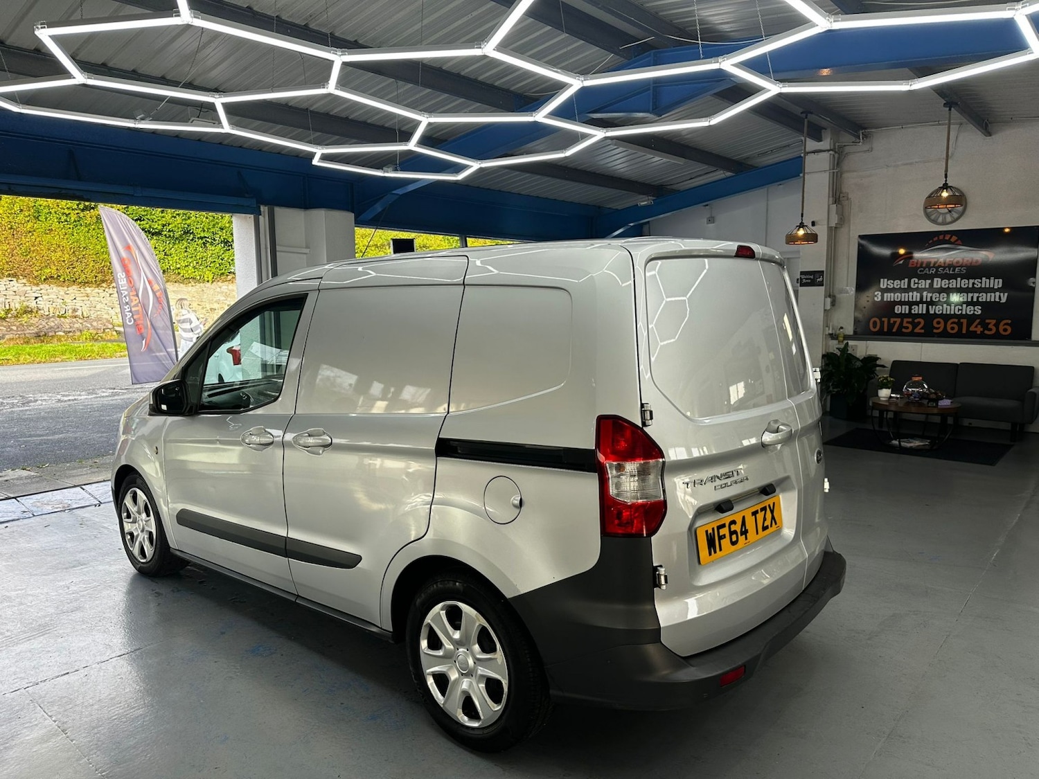 Used Ford Transit Courier 2014 for sale - 76571242: Photo 7