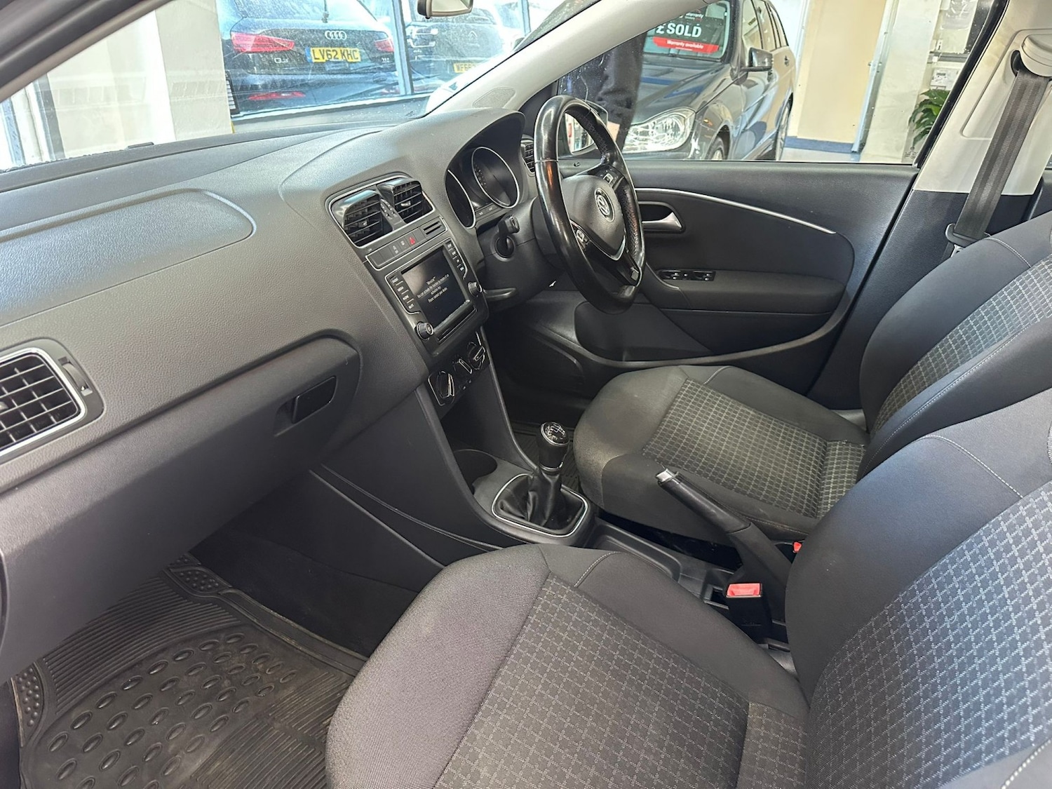 Used Volkswagen Polo 2014 for sale - 77881040: Photo 21