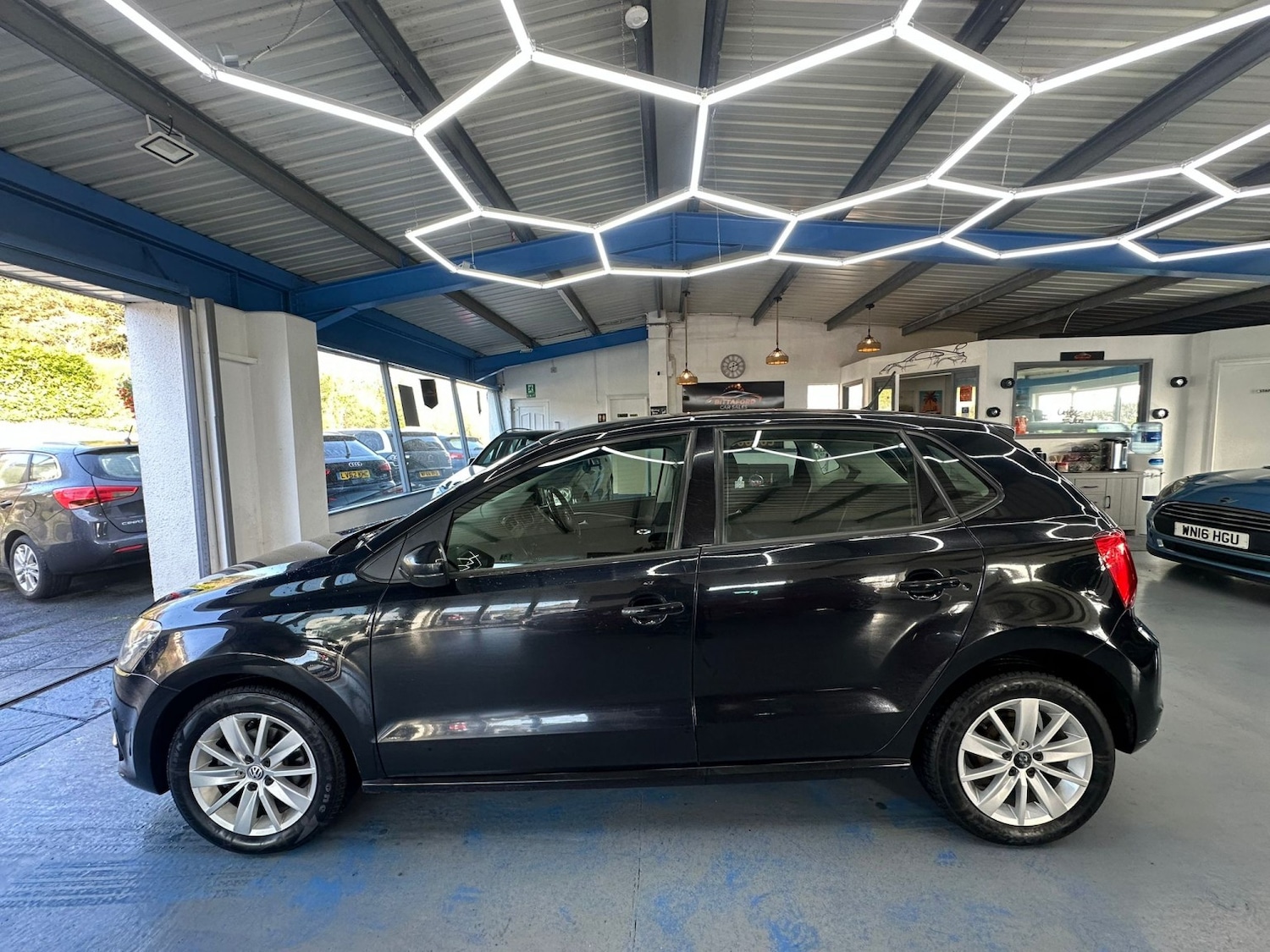 Used Volkswagen Polo 2014 for sale - 77881040: Photo 9