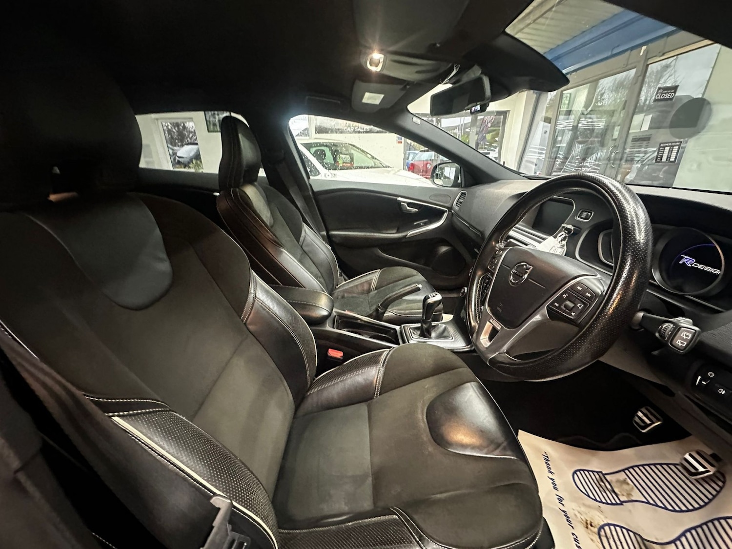 Used Volvo V40 2017 for sale - 77157275: Photo 15