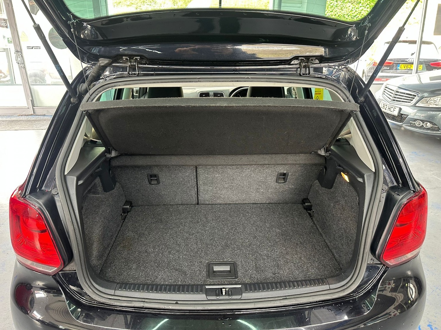 Used Volkswagen Polo 2012 for sale - 77881055: Photo 18