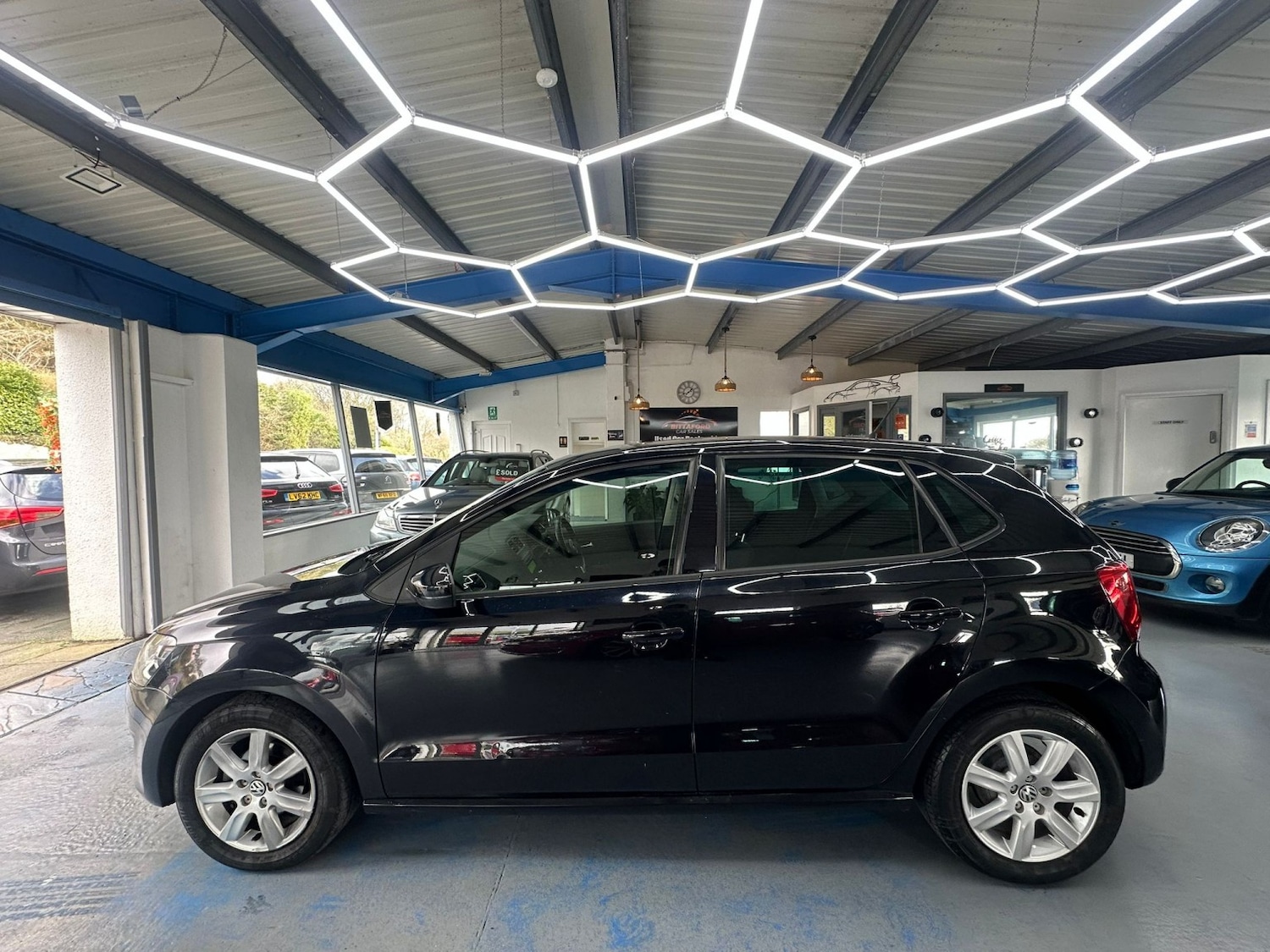 Used Volkswagen Polo 2012 for sale - 77881055: Photo 9