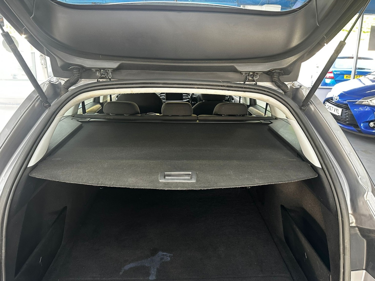 Used Peugeot 308 2017 for sale - 76571109: Photo 11