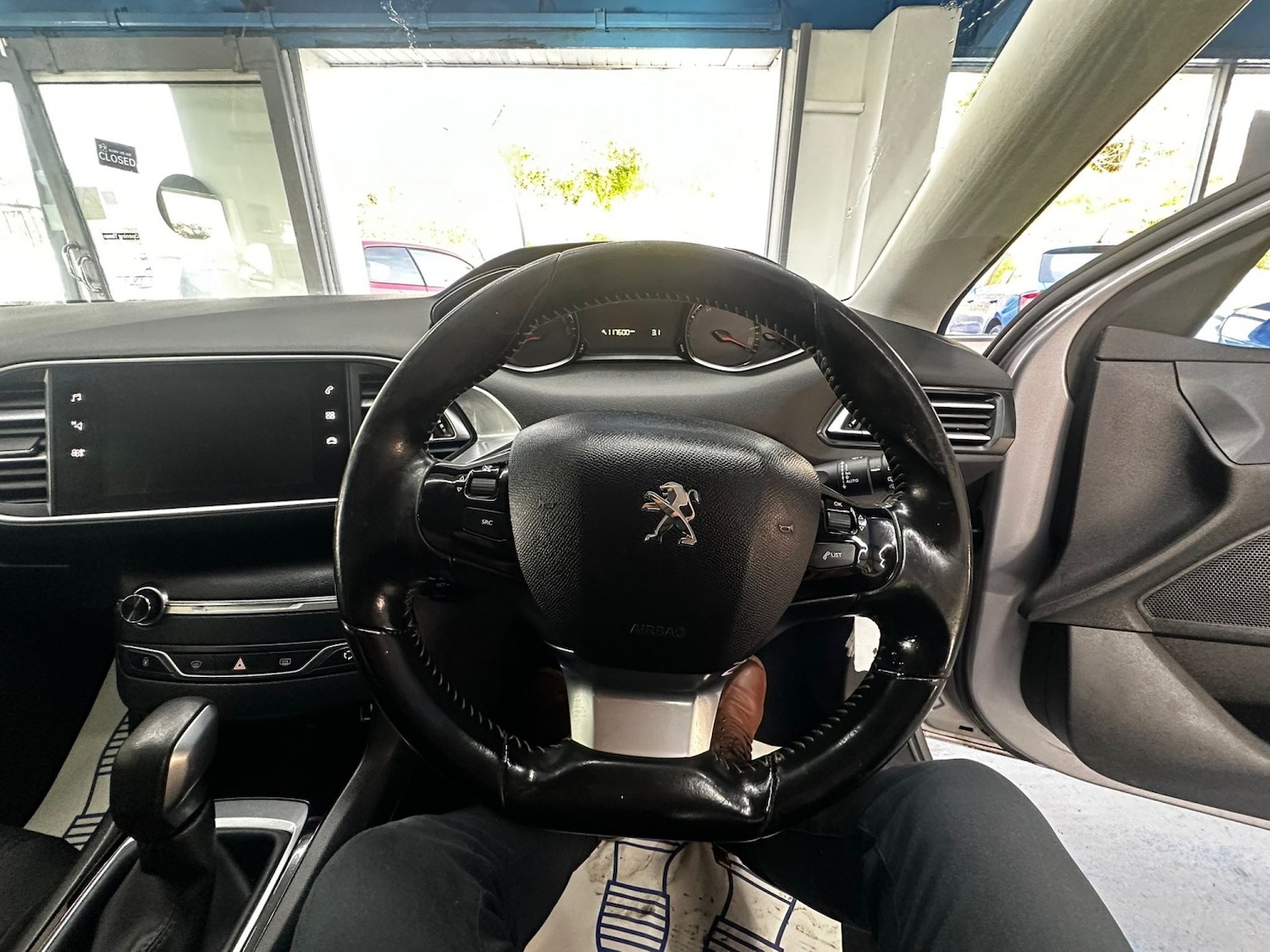 Used Peugeot 308 2017 for sale - 76571109: Photo 18