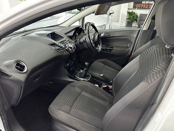 Used Ford Fiesta 2015 for sale - 75355092: Photo 13