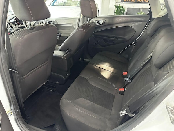 Used Ford Fiesta 2015 for sale - 75355092: Photo 16