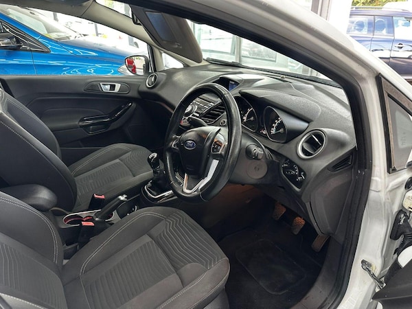 Used Ford Fiesta 2015 for sale - 75355092: Photo 17