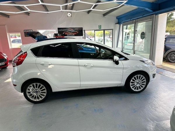Used Ford Fiesta 2015 for sale - 75355092: Photo 3