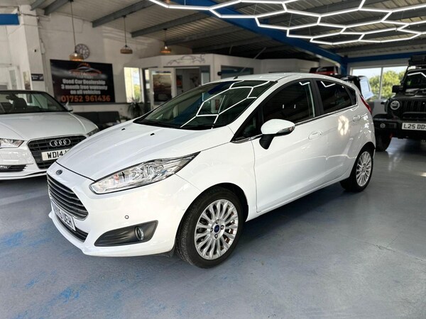 Used Ford Fiesta 2015 for sale - 75355092: Photo 9