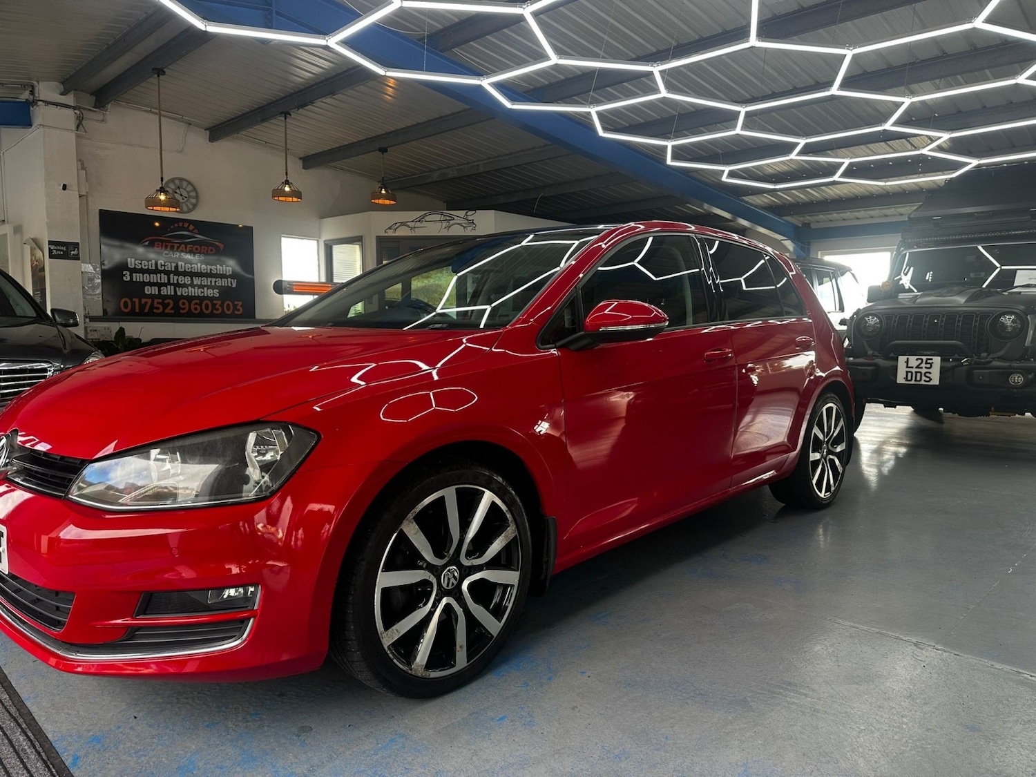 Used Volkswagen Golf 2014 for sale - 77656403: Photo 10