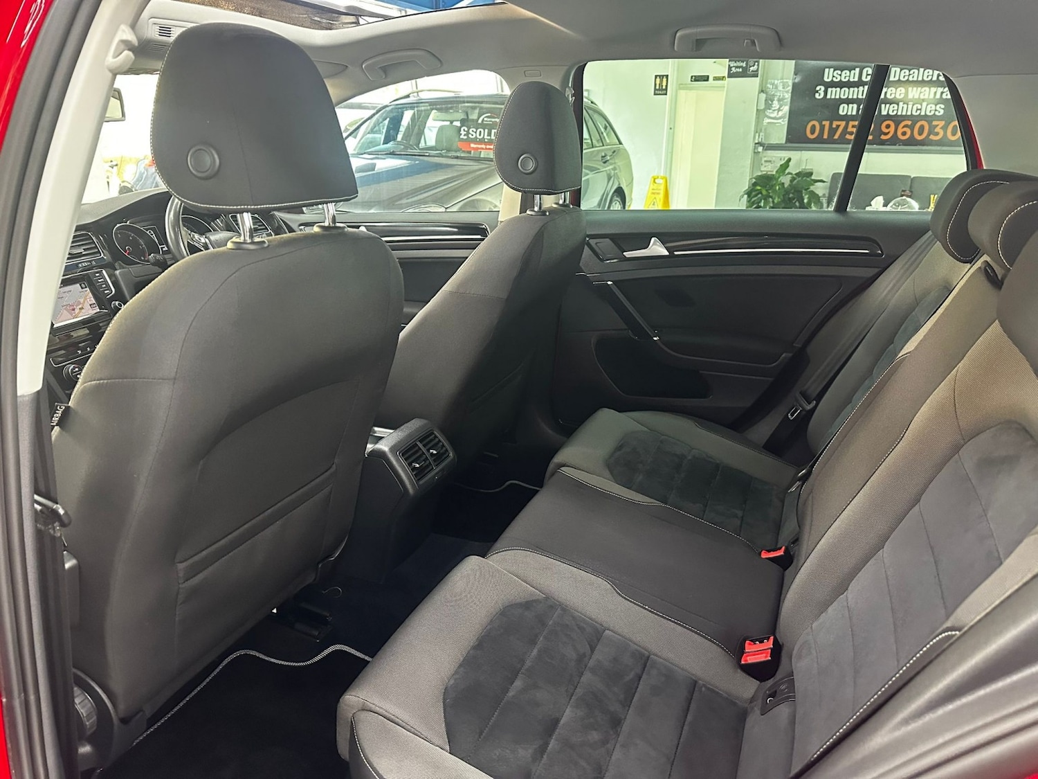 Used Volkswagen Golf 2014 for sale - 77656403: Photo 12