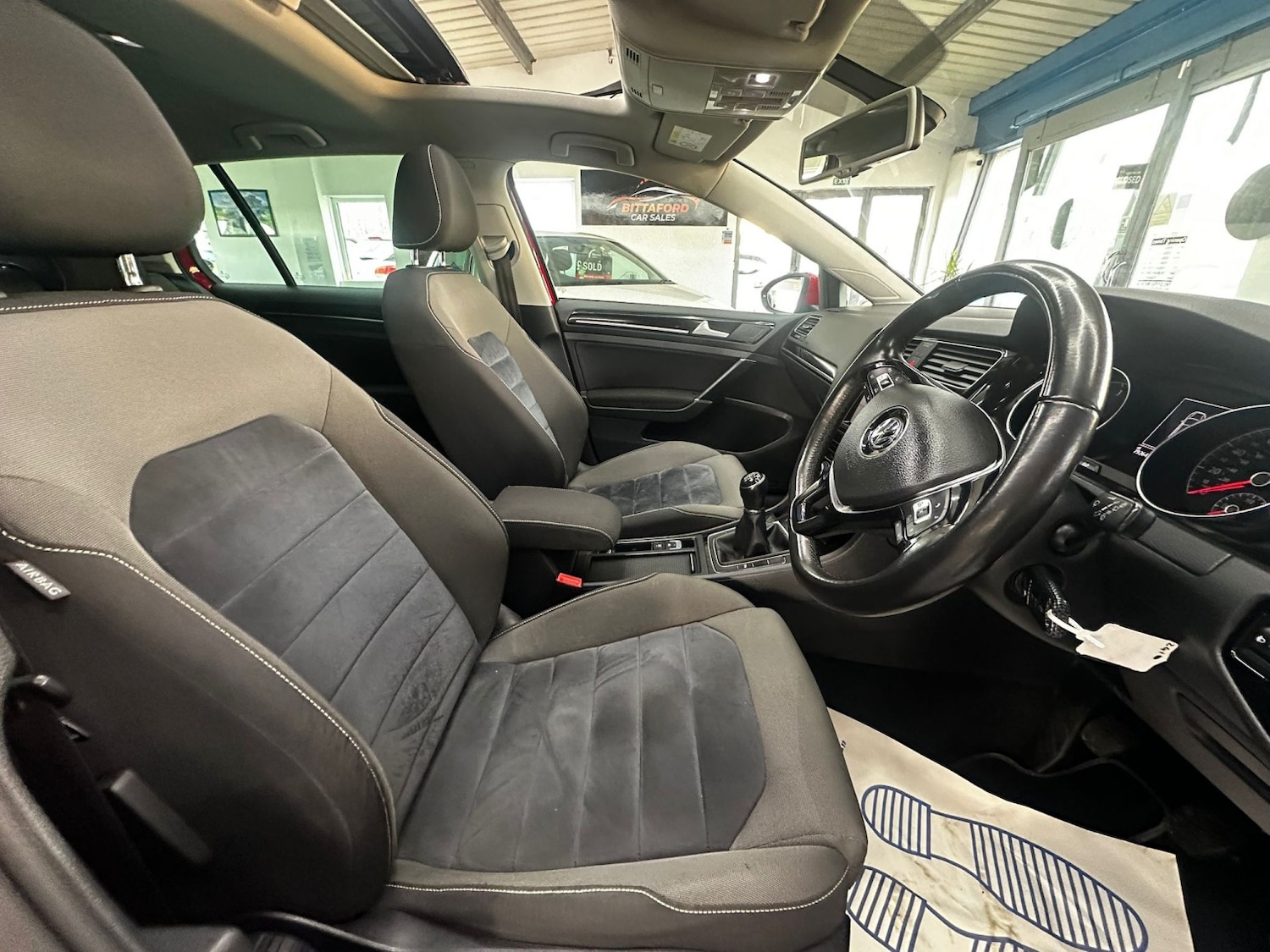 Used Volkswagen Golf 2014 for sale - 77656403: Photo 16