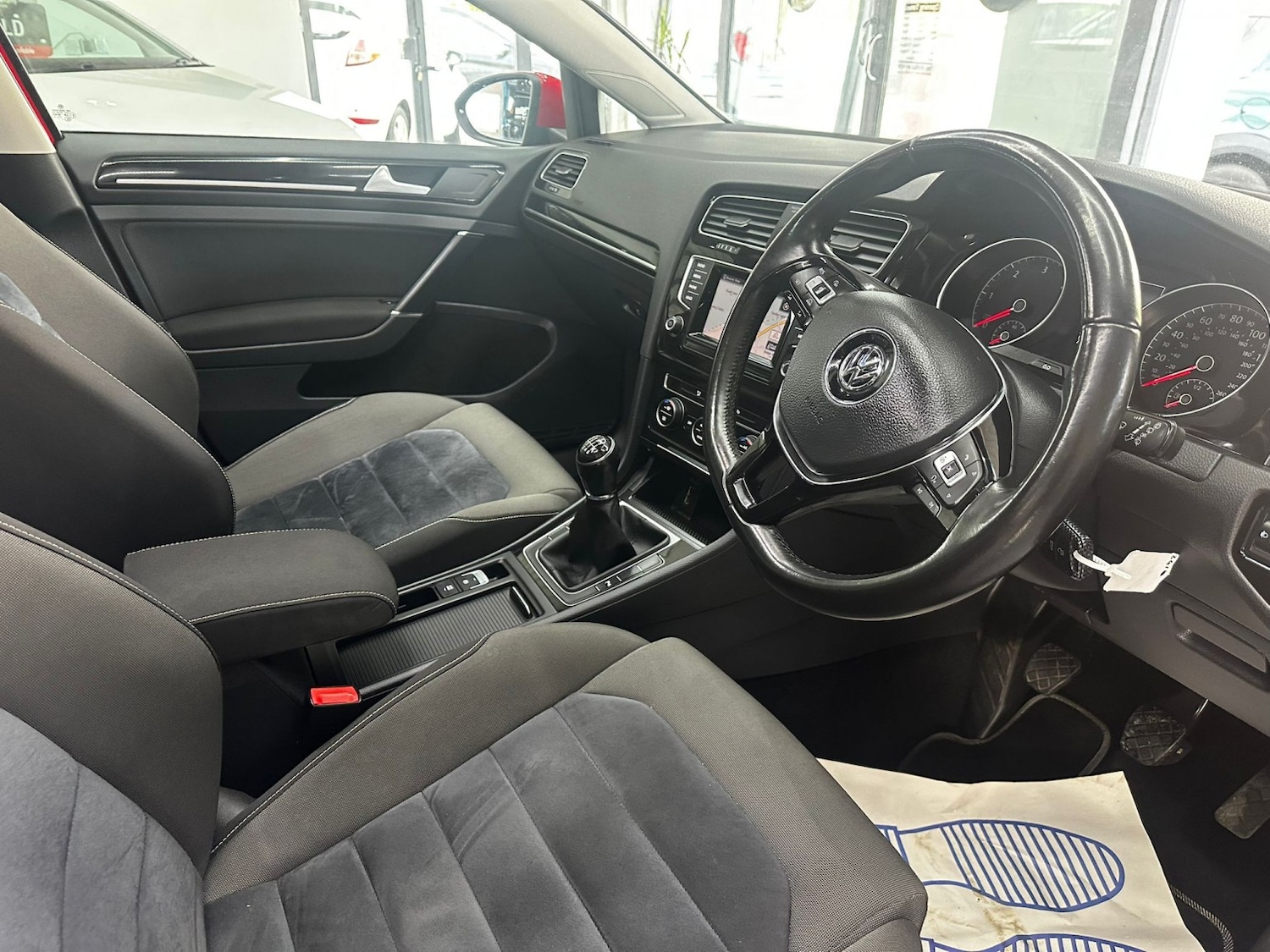 Used Volkswagen Golf 2014 for sale - 77656403: Photo 17