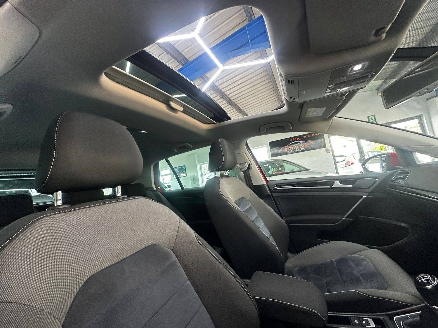 Used Volkswagen Golf 2014 for sale - 77656403: Photo 18