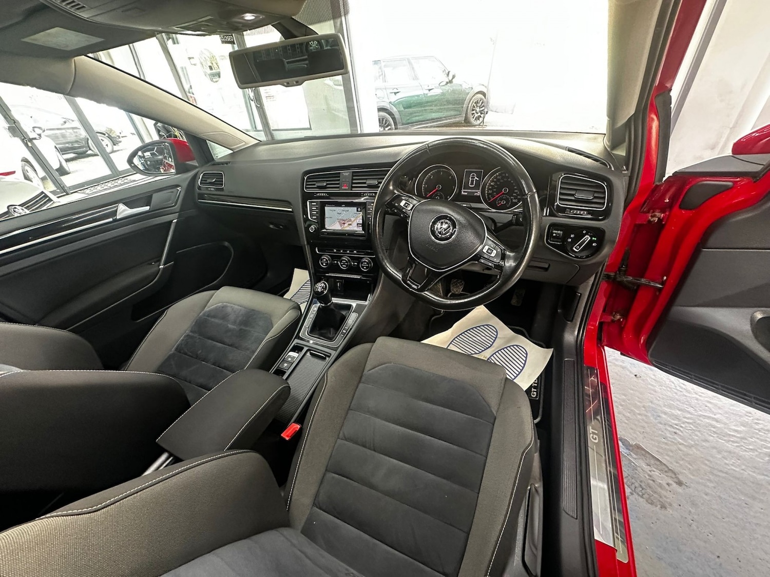 Used Volkswagen Golf 2014 for sale - 77656403: Photo 22