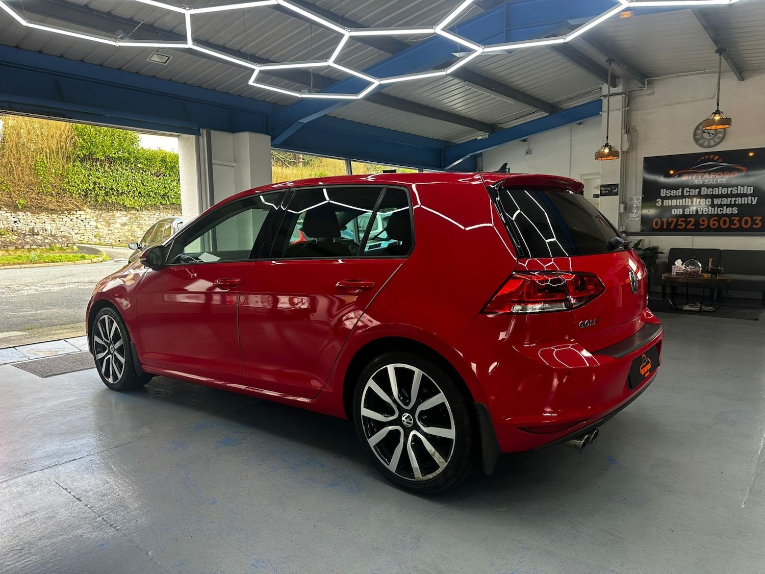 Used Volkswagen Golf 2014 for sale - 77656403: Photo 7